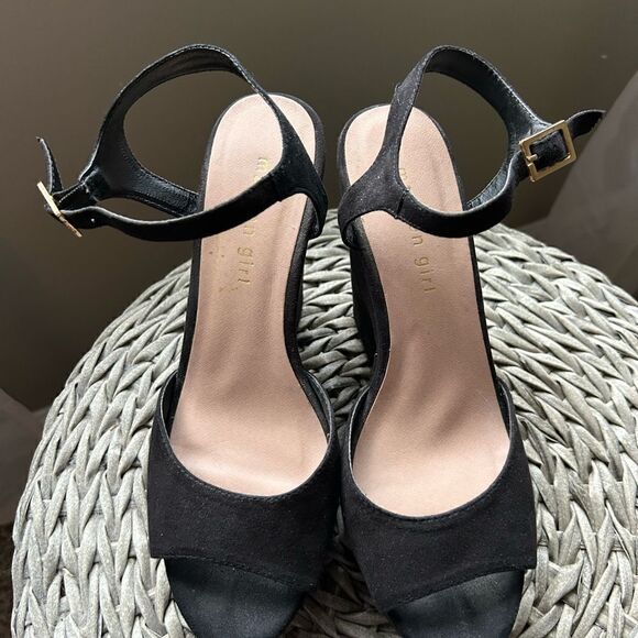 Madden Girl Women’s Black Chunky Platform Wedge Heels with Black Strap Size 7.5 - Picture 9 of 13